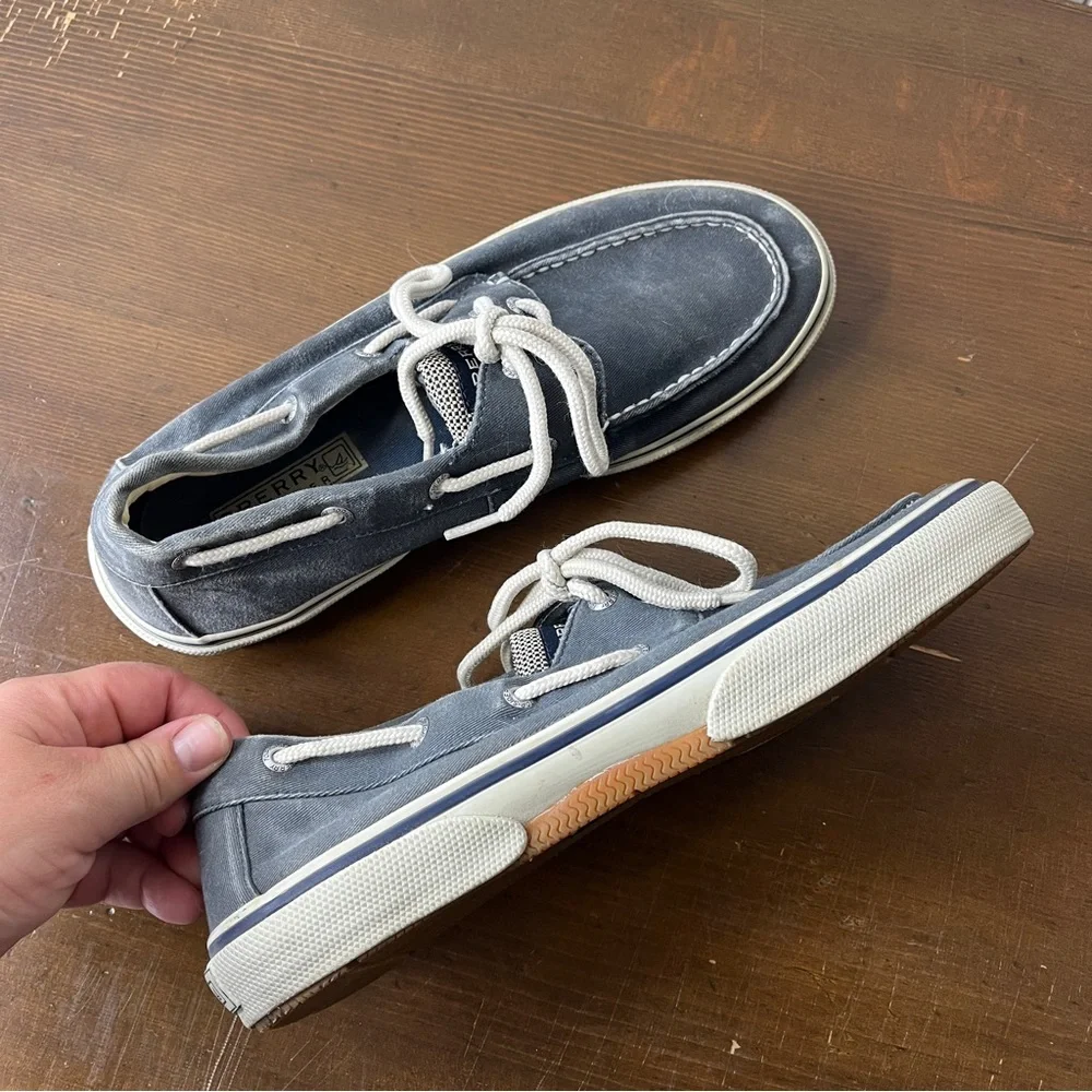 Sperry Gray Boat Shoes with Moccasin Toe and Slip-On Design
